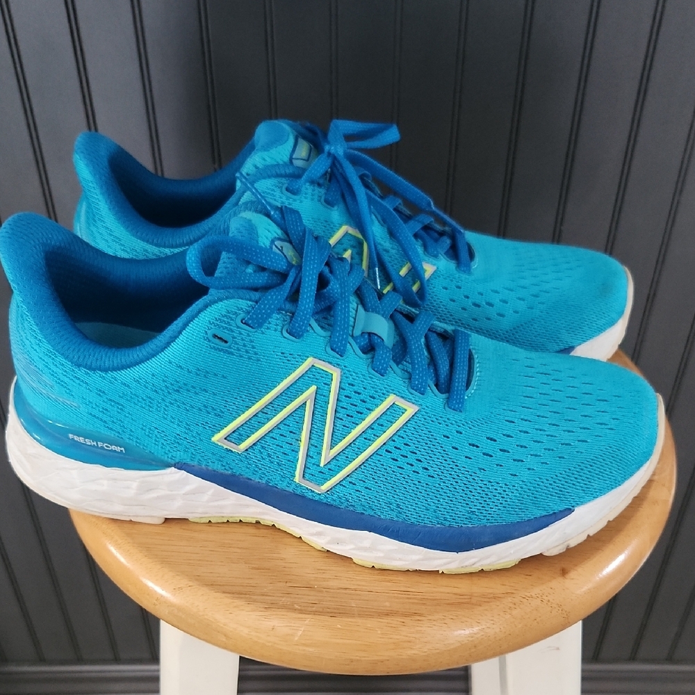 New Balance Blue Womens 9.5 Fresh Foam 880vll Virtual Sky/blue Running Shoes